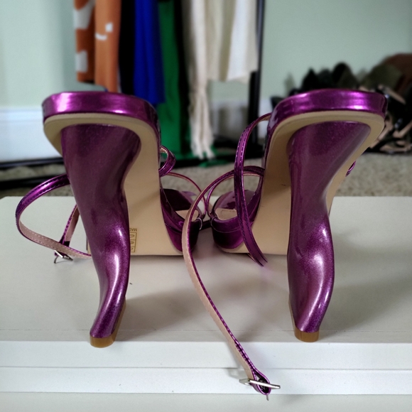 Elegant Purple Women's Heels - Picture 2 of 4